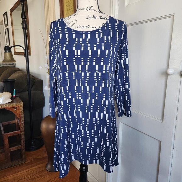 Alfani Tops - Alfani Three Quarter Sleeves Navy and White Stretch Top Sz XL